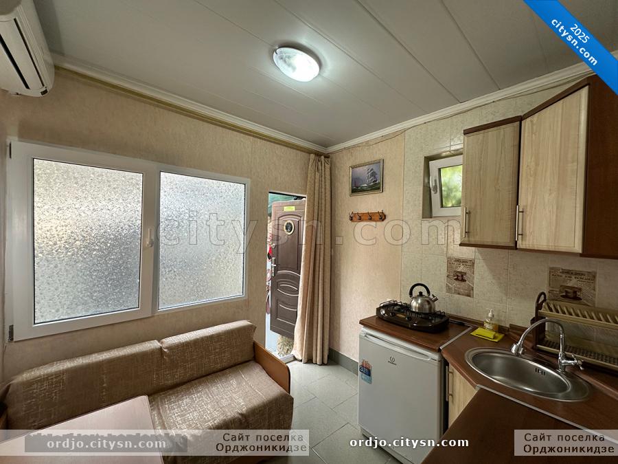 Номер «3-х местный номер» гостевого дома «Крымский кораблик» - фото №236022