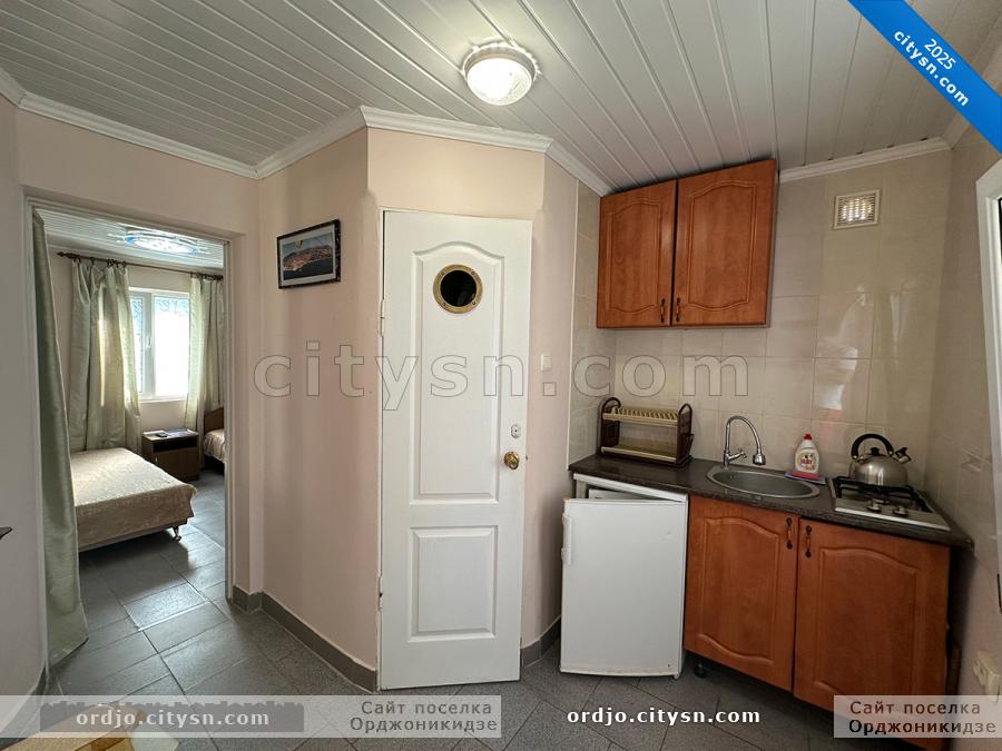 Номер «3-х местный номер» гостевого дома «Крымский кораблик» - фото №236033