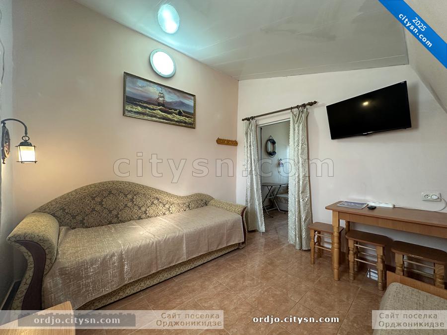 Номер «4-х местный номер» гостевого дома «Крымский кораблик» - фото №236052