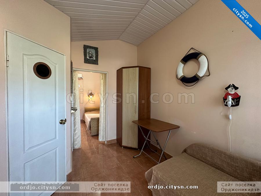Номер «4-х местный номер» гостевого дома «Крымский кораблик» - фото №236055