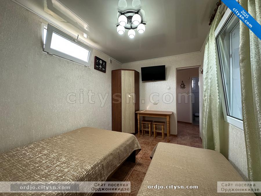 Номер «5-ти местный номер» гостевого дома «Крымский кораблик» - фото №236060