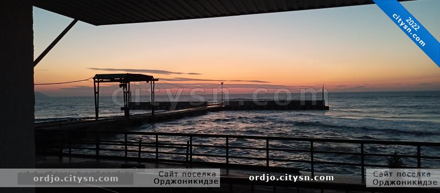 Номер - студия на берегу моря - Эллинг - - Отель Виктория - Орджоникидзе - Крым