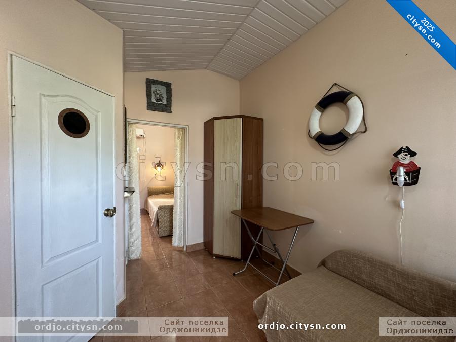 Номер «4-х местный номер» гостиницы «Дом пирата» - фото №235916