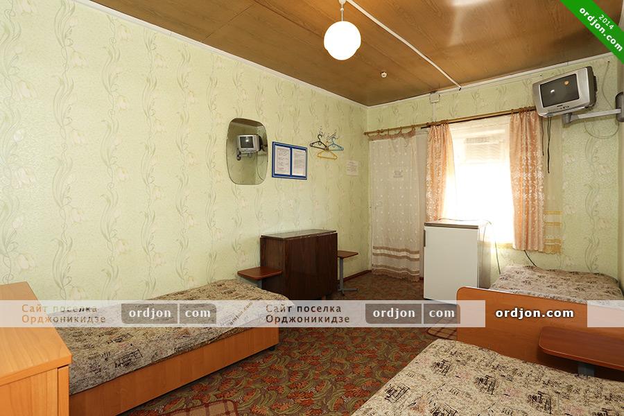 Номер «Номера с частичными удобствами (3х местный)» пансионата «Донбасс» - фото №6442