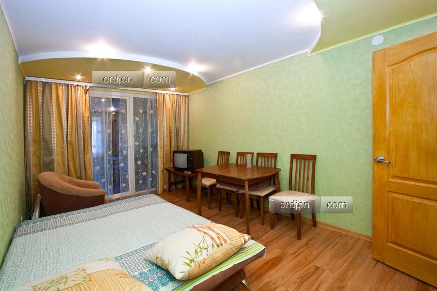 Керчь квартира посуточно Орджоникидзе. Купить 3 комнатную квартиру в Орджоникидзе Крым.