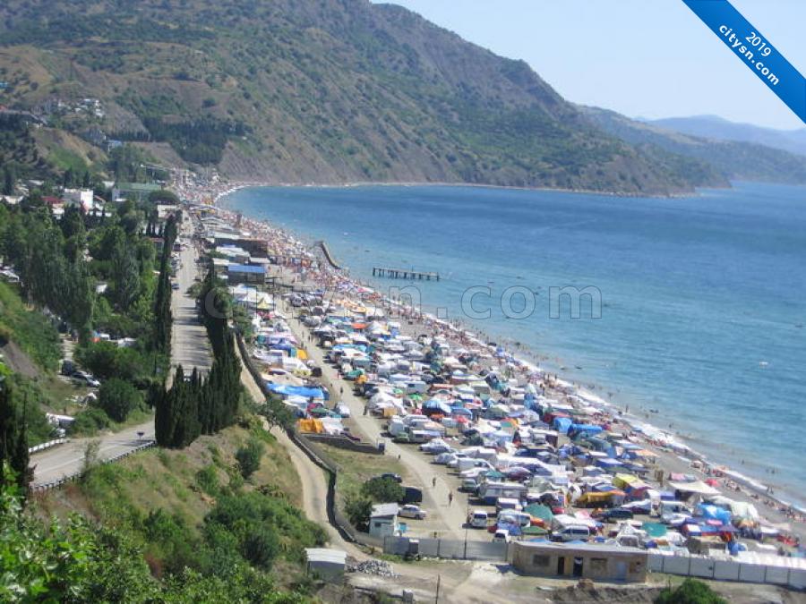 Рыбачье крым. Алушта поселок Рыбачье. Алушта поселок Рыбачье пляж. Пляж поселок Рыбачье Крым. Село Рыбачье Крым пляж.