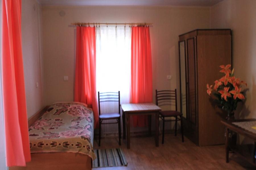 Номер «3х-комнатный» гостевого дома «Каникулы в Крыму» - фото №33319