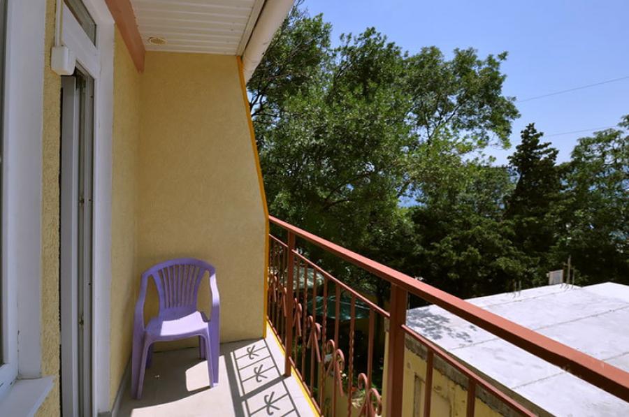 Номер «Стандарт 2х-местный с балконом» гостевого дома «Ротонда» - фото №28731
