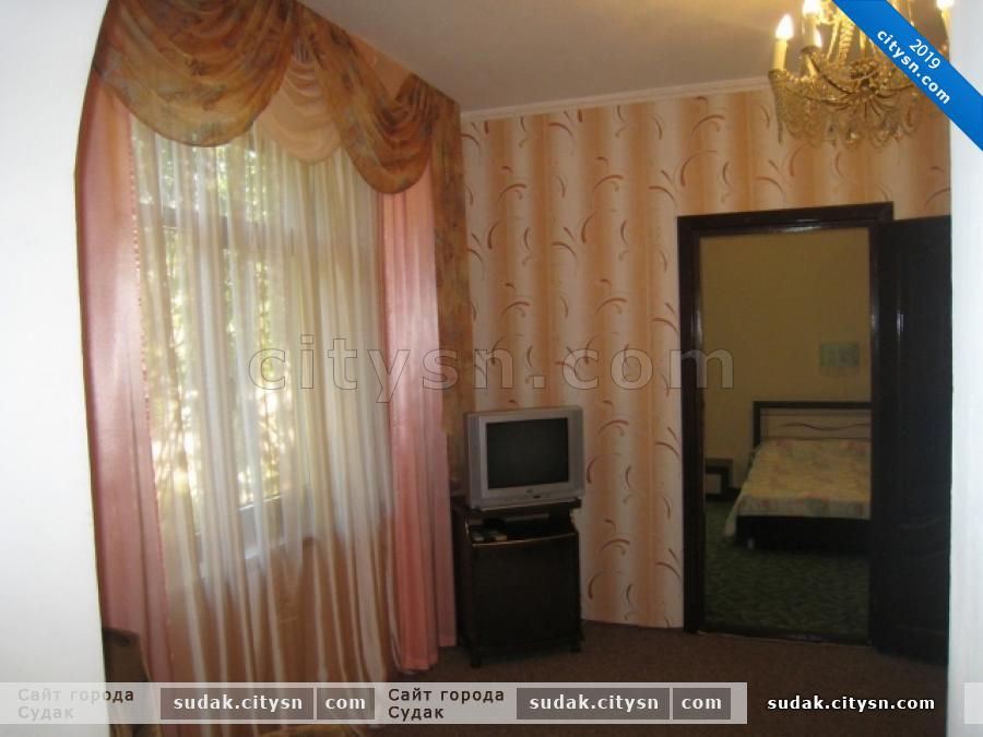 Номер «Двухкомнатный» гостевого дома «Крым» - фото №199953