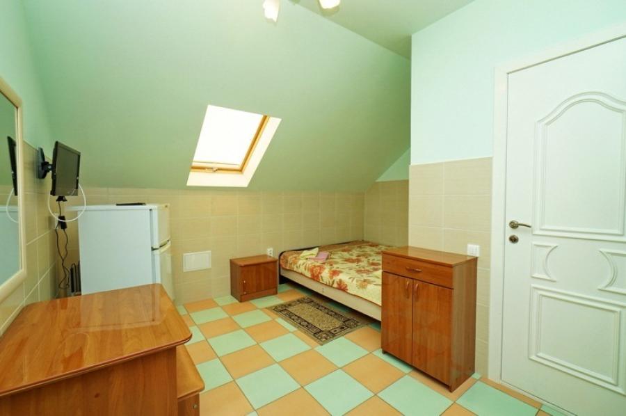 1-комнатный с удобствами на этаже (4 этаж мансарда) - Гостиница - Индиго - Сукко - Краснодарский край