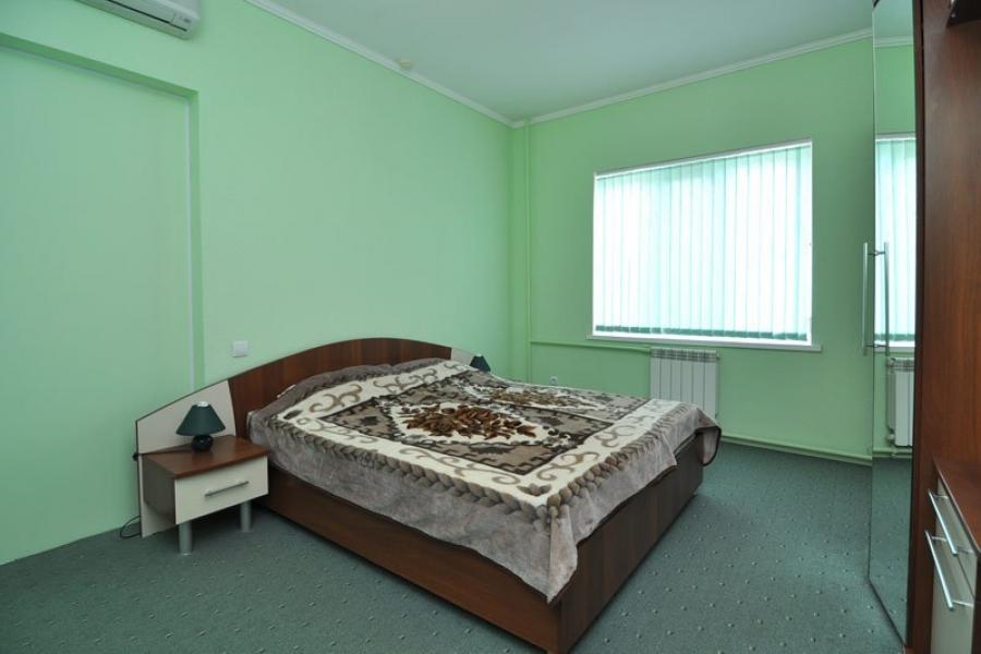 Номер «1-комнатный с удобствами на этаже» гостиницы «Индиго» - фото №82534