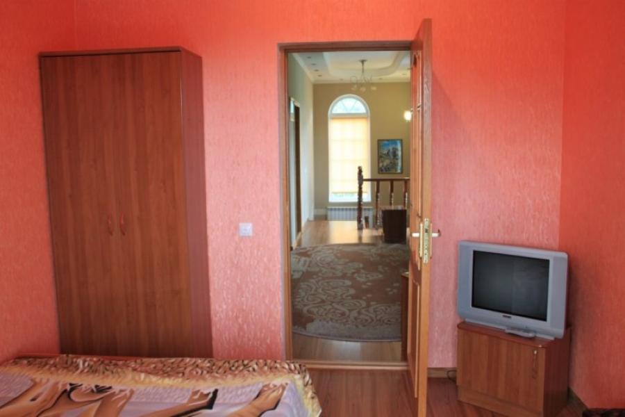 Номер «Апартаменты с отдельным входом» гостевого дома «Любава» - фото №82273