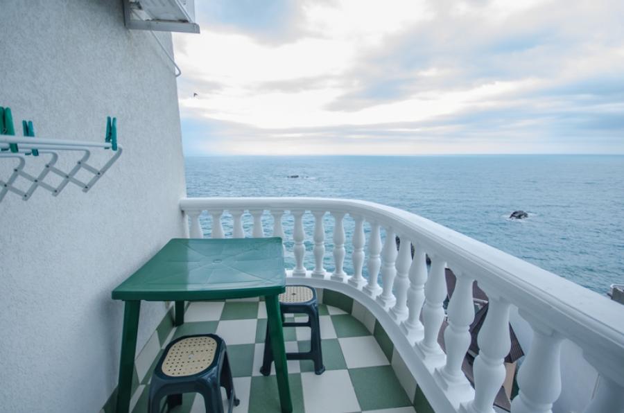 Номер «Полулюкс с видом на море» гостиницы «7 небо» - фото №46556