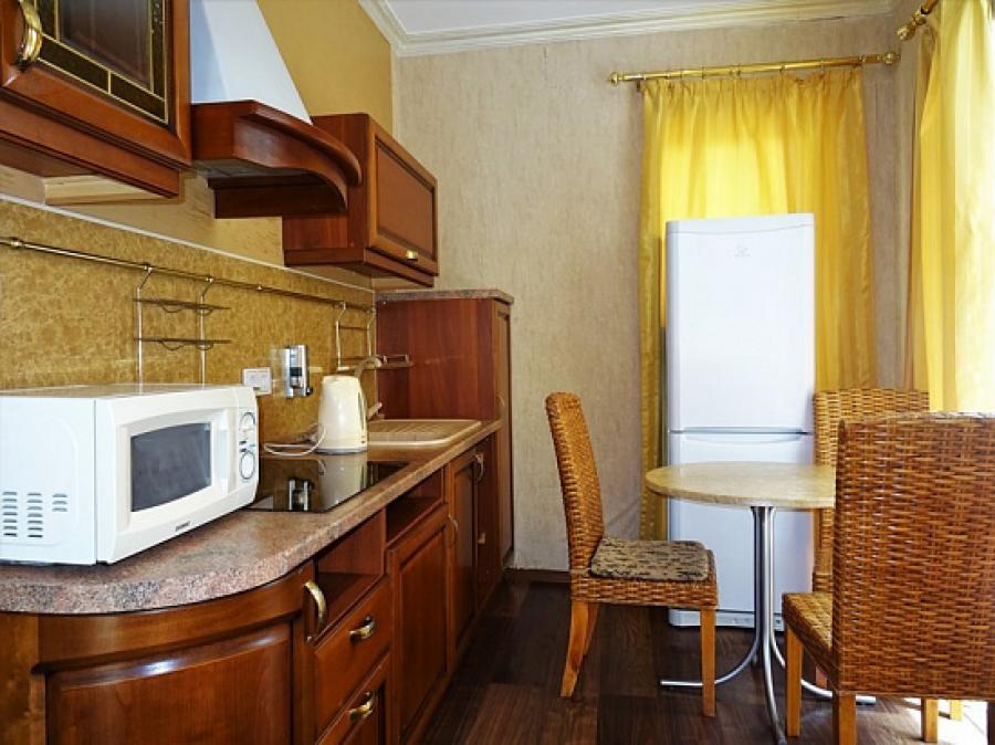 Номер «Студия Люкс с кухней» гостиницы «Роял апартаменты» - фото №23846