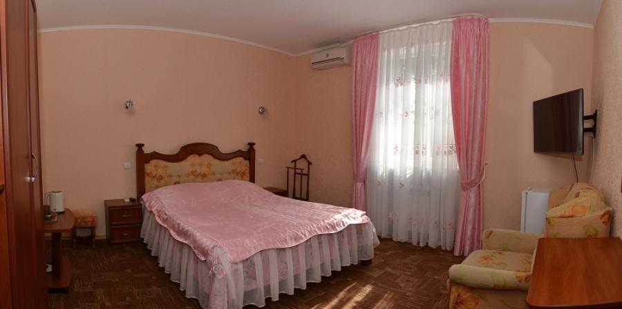 Номер «Стандарт розовый » гостевого дома «Таврический» - фото №24620