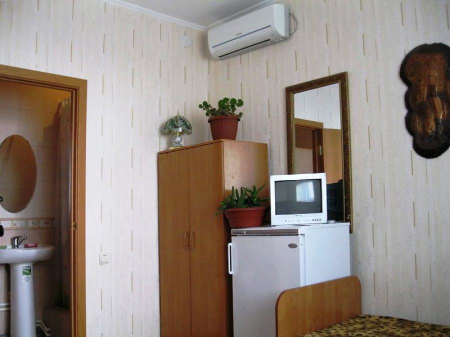 Номер «Стандарт+» гостевого дома «Уютный» - фото №142080