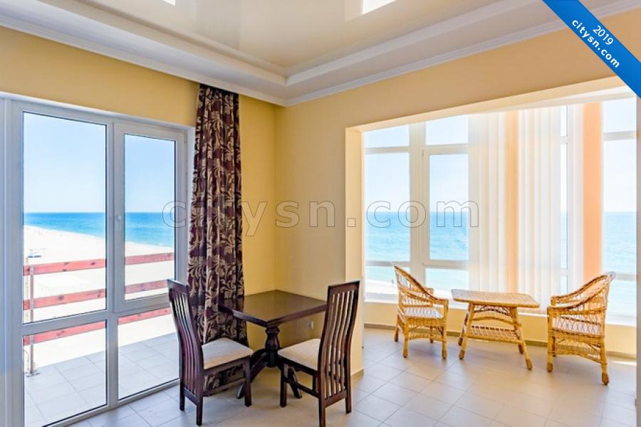 Номер «Люкс 2-х комнатный с панорамным видом на море» гостиницы «Aфродита» - фото №162510
