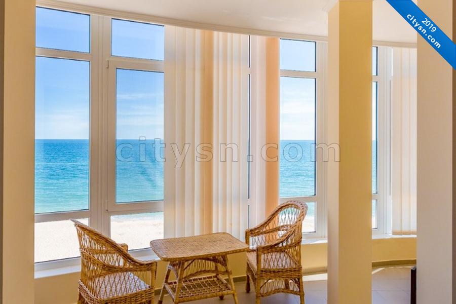 Номер «Люкс 2-х комнатный с панорамным видом на море» гостиницы «Aфродита» - фото №162511