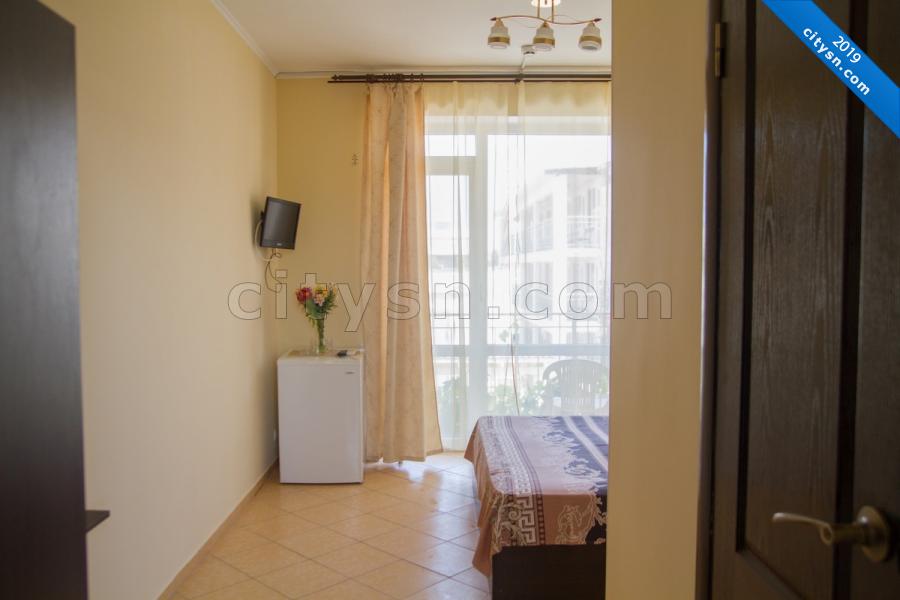 Номер «Двухкомнатные апартаменты с кухней (максимальное размещение 6 человек)» гостиницы «Euroline» - фото №163724